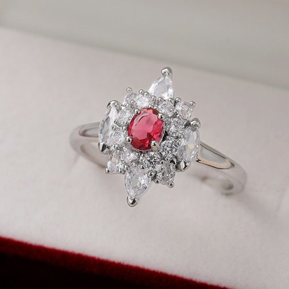 💍LUXURY RUBY OLD MINE DIAMOND NOBLE SILVER SHINY FLOWER DAINTY RING, K920 - Picture 8 of 9